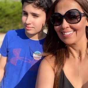 Meet your Posher, Carolina